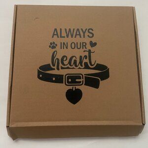 Pet Memorial Photo Frame with Paw Print Design